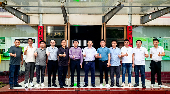 【綠色領航&middot;智慧交融】華洲木業董事長率團深訪鐘氏木業，共譜江西綠色發展新篇章