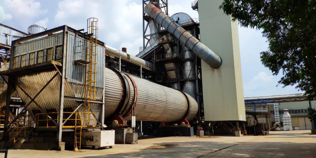 華洲高品質(zhì)無醛板材，都需要什么水平的生產(chǎn)設(shè)備？(圖2)