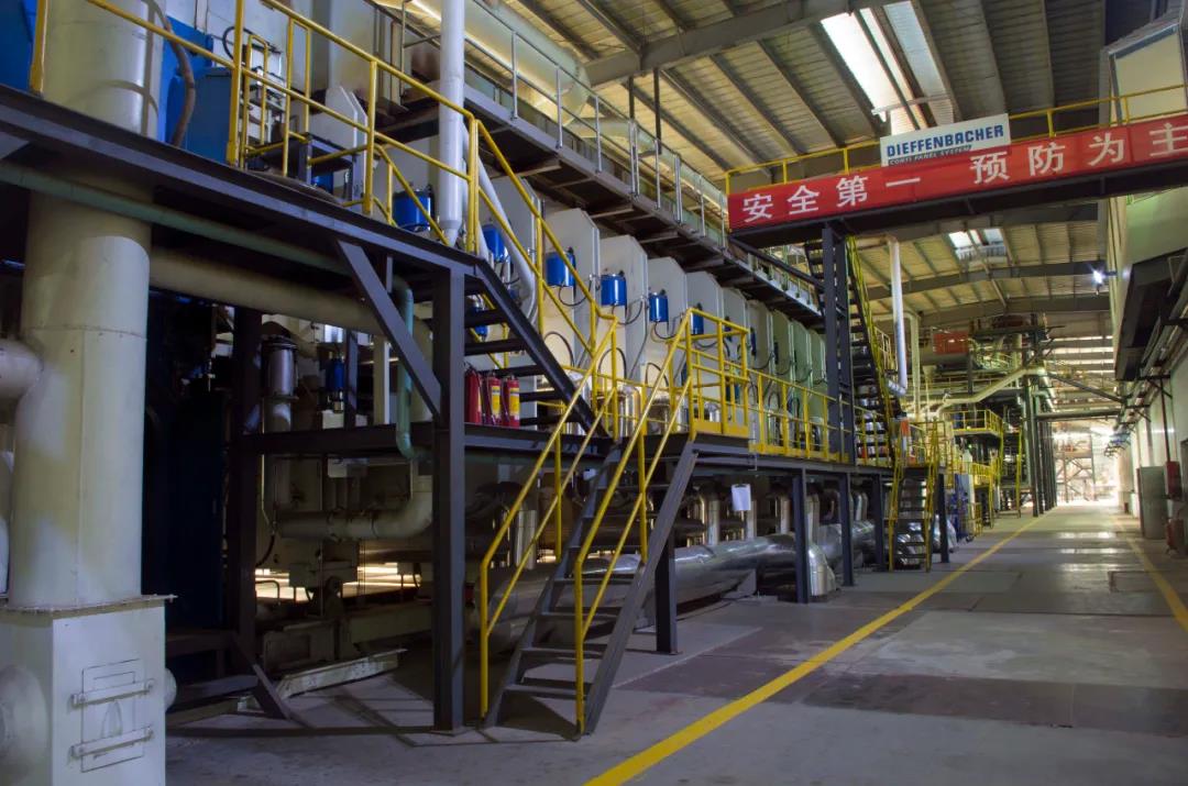 華洲高品質(zhì)無醛板材，都需要什么水平的生產(chǎn)設(shè)備？(圖3)